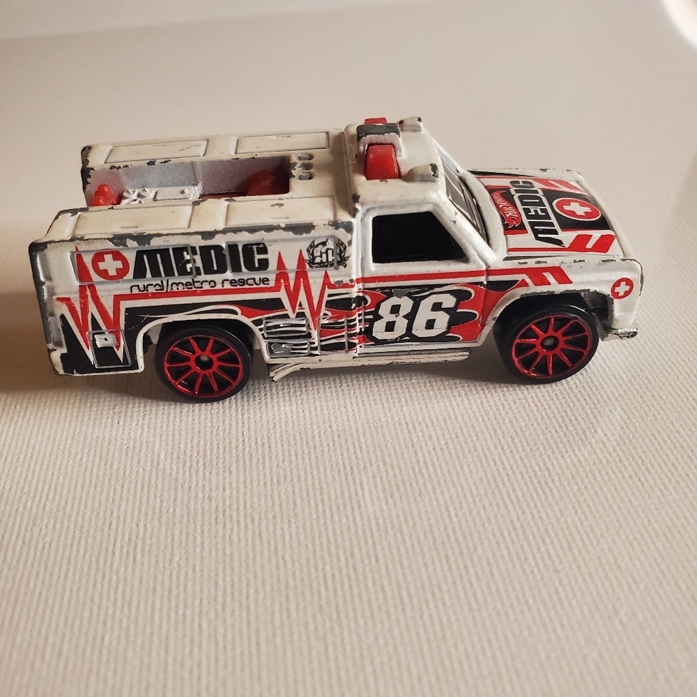 Vintage 1974- Medic Hot Wheel